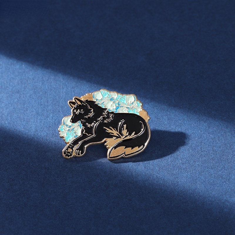 Huy Hiệu Cài Áo Hình Sói Sáng Tạo