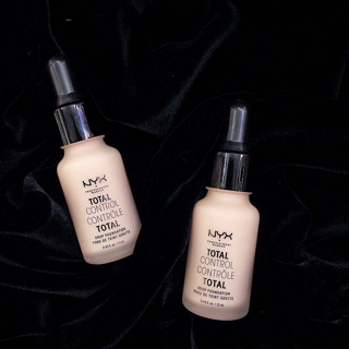 Kem nền NYX Total Control Drop Foundation
