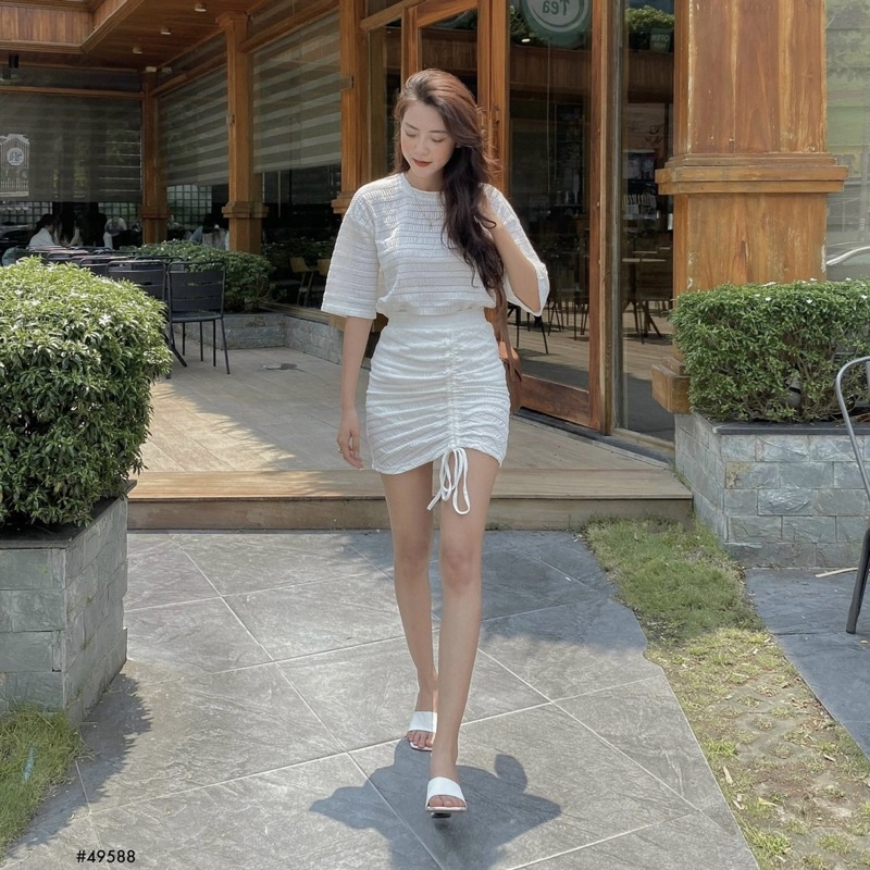 Set Áo Trơn - Váy Rút Dây- Vải Xốp Ren