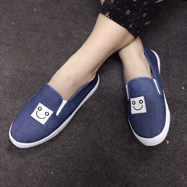 😄HOT SALE😄 Giày slip on mặt cười jean đậm | BigBuy360 - bigbuy360.vn