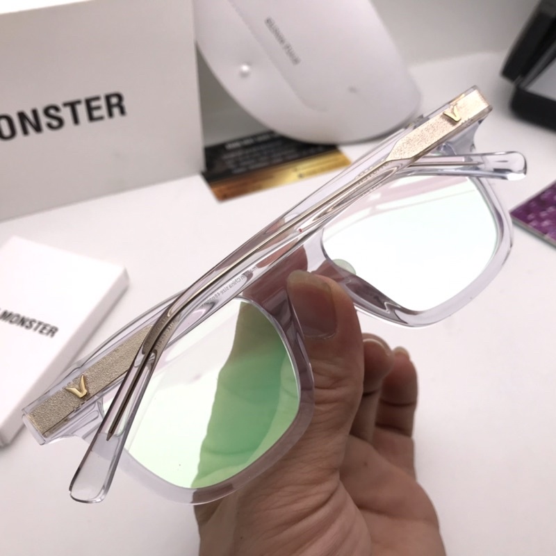 Thanh lý kính GM south size bản chuẩn kèm hộp hãng màu trong