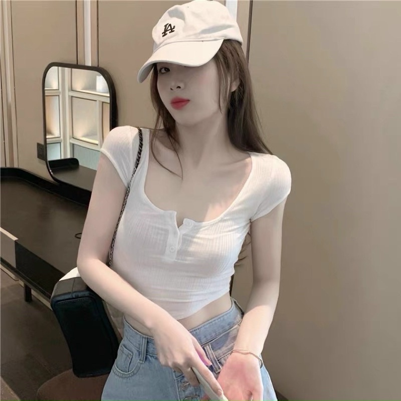 Áo Croptop Vạt Bầu Cổ Vuông Tay Ngắn Trơn A5152