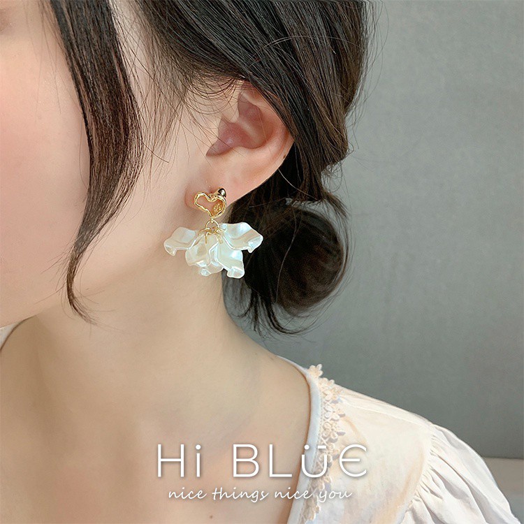 Bông Tai Ba Chiều Hình Cánh Hoa Trái Tim Phong Cách Hàn Quốc Ngọt Ngào Dễ Thương