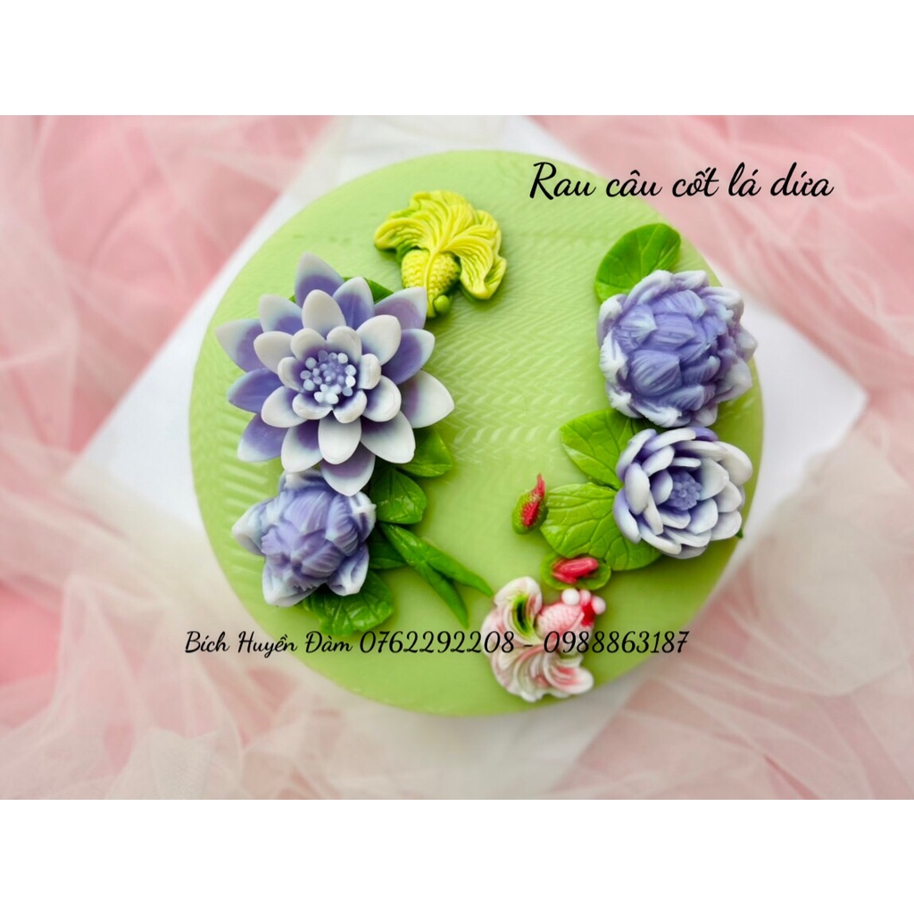 Khuôn silicon Hoa súng lớn/nhỏ làm rau câu