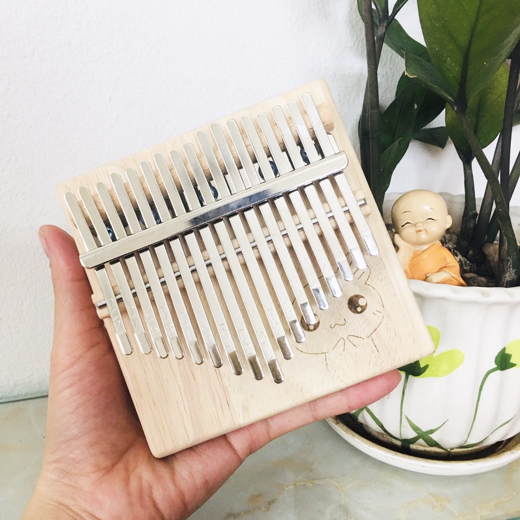 Đàn kalimba gỗ thông khắc hình cute giá rẻ cho bạn mới tập chơi