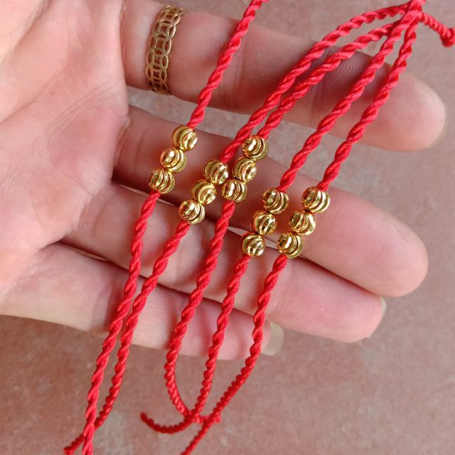 Vòng Tay Chỉ Đỏ Mix 3 Bị Vàng 6 Ly May Mắn