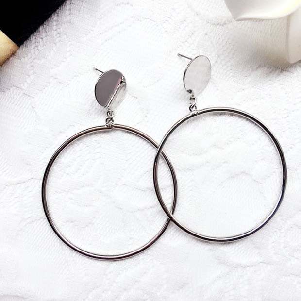 Circle Earrings khuyên tai tròn phong cách