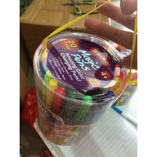 hộp màu xóa được