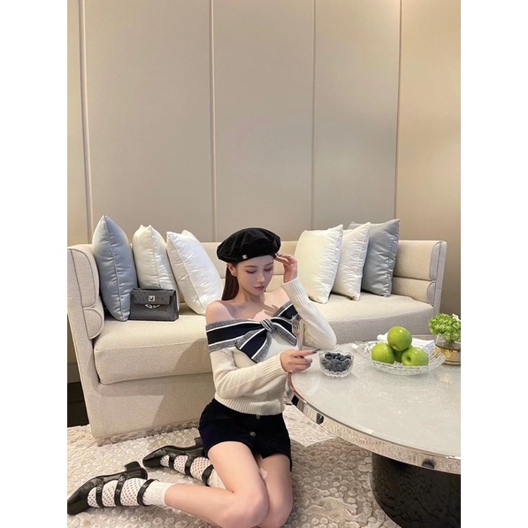 Áo dior nơ hở vai