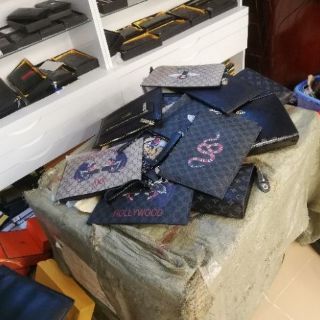 Ví Nam nữ kéo khoá