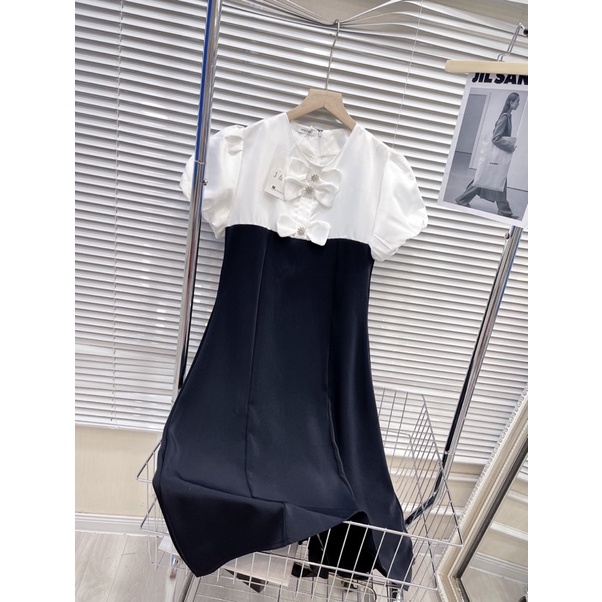 [ 𝐅𝐑𝐄𝐄 𝐒𝐇𝐈𝐏 ] VÁY ĐEN XÒE PHỐI SIÊU SANG . MÀU ĐEN THANH LỊCH CE NÀO CŨNG PHỐI ĐỒ ĐC Ạ