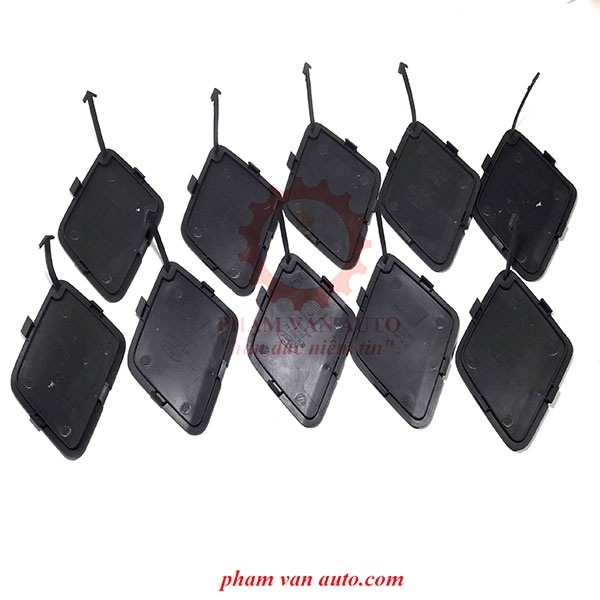 Nắp đậy móc kéo Ford Transit DC193882AAW Phạm Văn auto giá rẻ