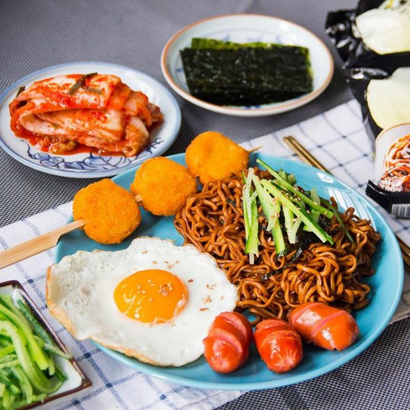 Mì tương đen Koreno ăn liền 78g