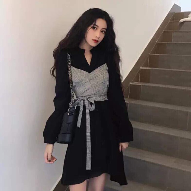 ODER Váy đen hai mảnh kẻ sọc