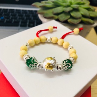 Vòng dâu tằm mix 2 đá phong thuỷ xanh theo mệnh kèm charm cho bé năm heo