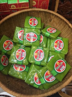 Combo 30 bánh cốm 85gr, 30 bánh cốm 75gr, 10 cốm sầu riêng