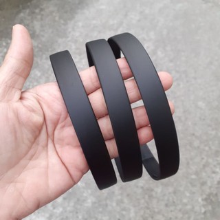 Bờm tóc đen nhám bản 1,5 cm.