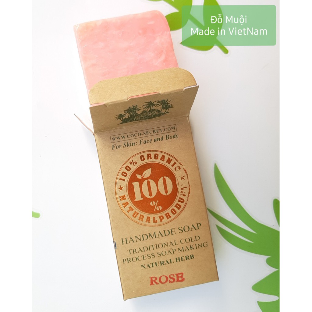 Xà phòng dầu dừa hoa hồng Coco Secret dưỡng ẩm cho da.