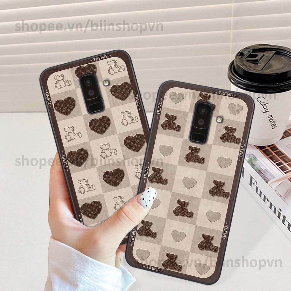 Ốp Samsung J8 caro trái tim nhiều màu sắc, đầy cá tính, khẳng định phong cách
