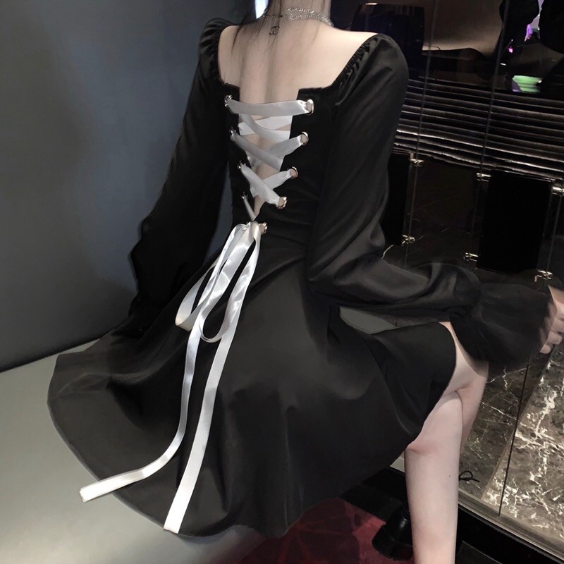 Váy hở lưng đan dây siêu xinh tiểu thư