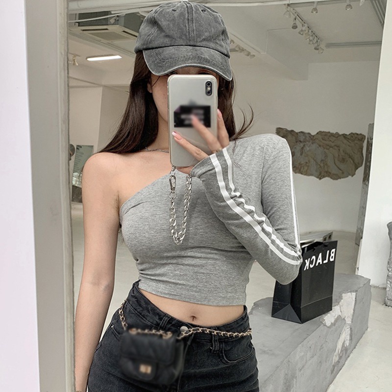 Áo thun lệch vai tay dài phong cách thời trang Hàn Quốc