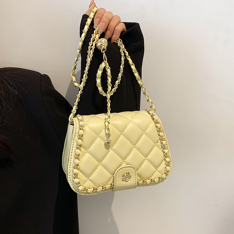 Túi đeo chéo IELGY kiểu vuông phối dây xích hoạt tiết đường may hình thoi phong cách Hàn Quốc dễ phối dành cho nữ