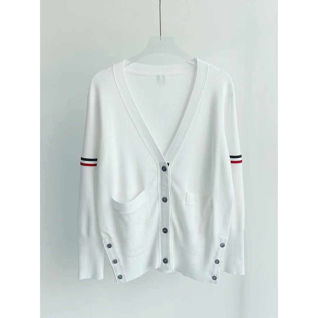 Áo khoác len cardigan dài tay phối túi nữ thời trang cao cấp Thom Browne phong cách trẻ trung