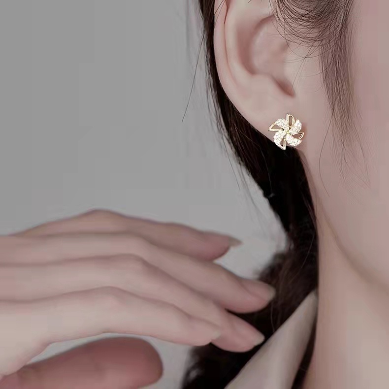 Bông Tai Mạ Bạc 925 Kiểu Cối Xay Gió Xoay Tròn Thời Trang Hàn Quốc