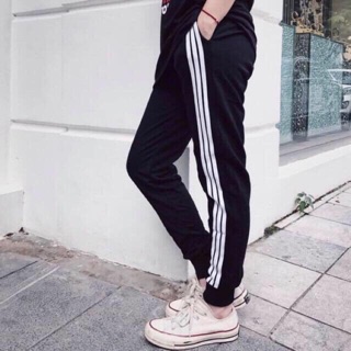 Quần 3 sọc ống bó