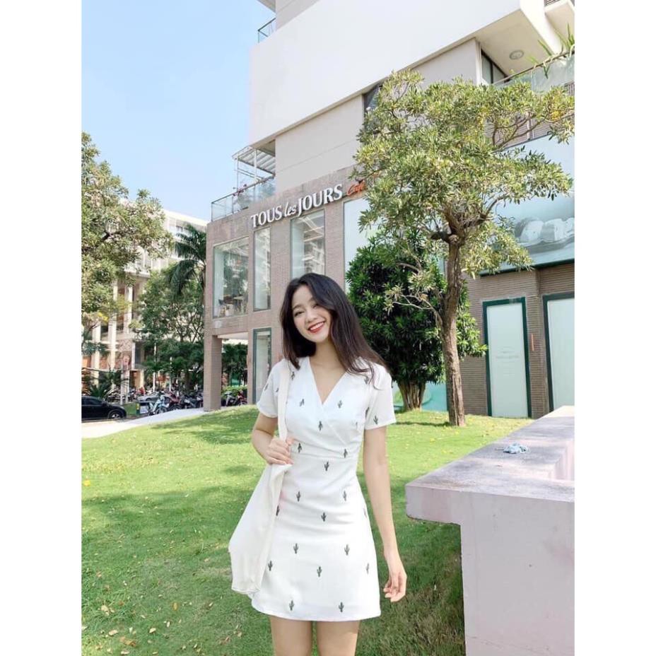 Đầm váy nữ hoa xương rồng cổ V chéo ngực