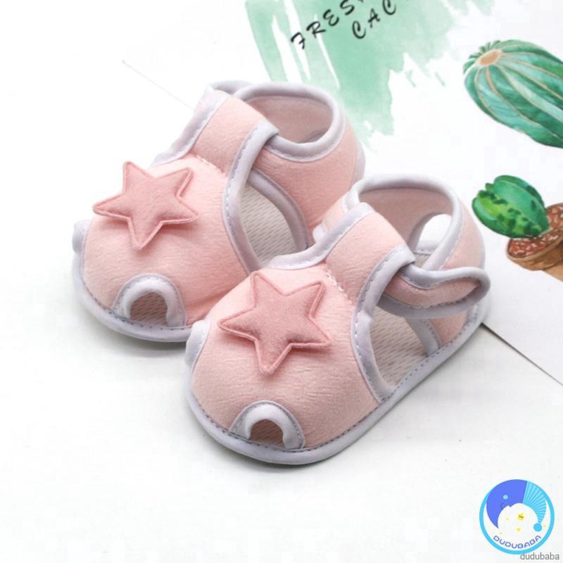 Giày sandal đế mềm chống trượt dành cho em bé