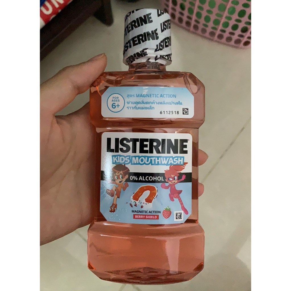 Nước Súc Miệng Listerine Kids Mouthwash 250ml Vị Dâu (Giúp Răng Chắc Khỏe, Ngừa Sâu Răng, Không Cồn) Cho Trẻ Em 6 Tuổi