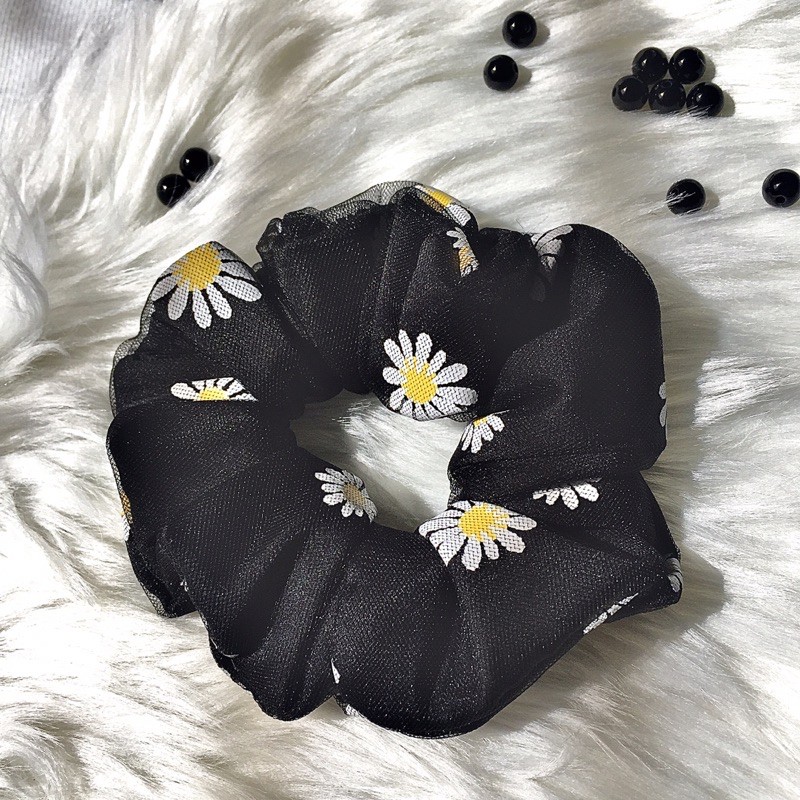Scrunchies hoa cúc đen