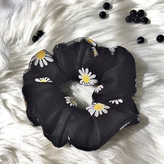 Scrunchies hoa cúc đen