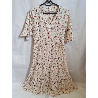 [Thanh lý Đầm cũ] Váy vintage kem hoa đỏ form dài size S M nhỏ