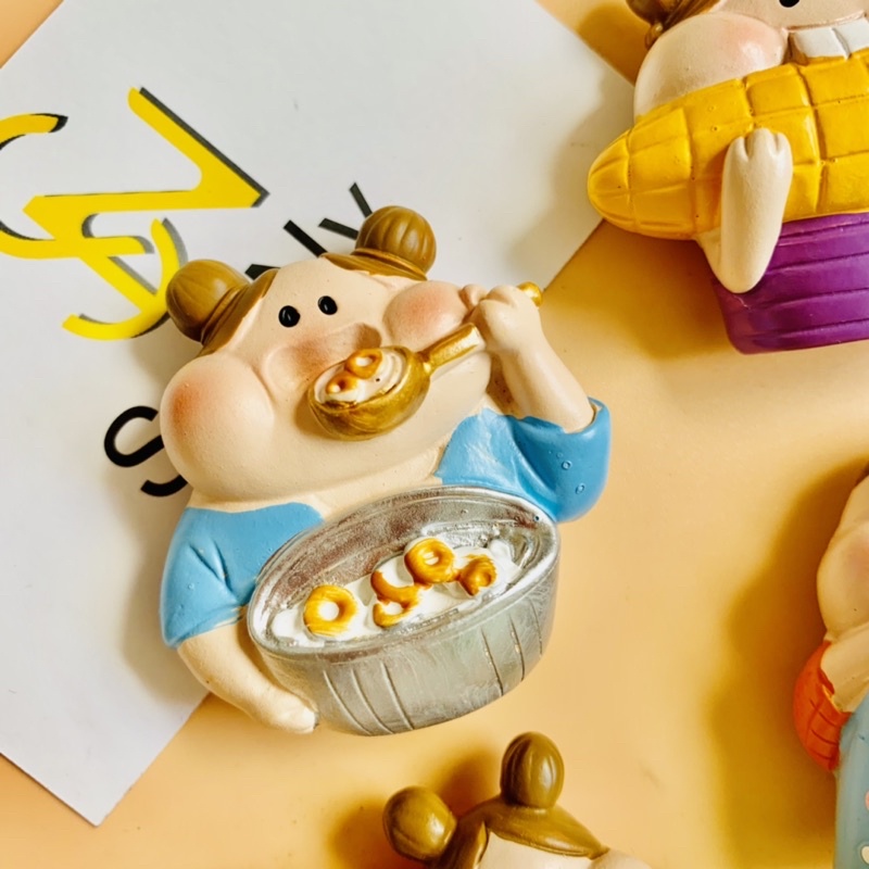 Nam châm hít dán dính trang trí tủ lạnh bảng từ tủ sắt lò viba hình em bé ngộ nghĩnh