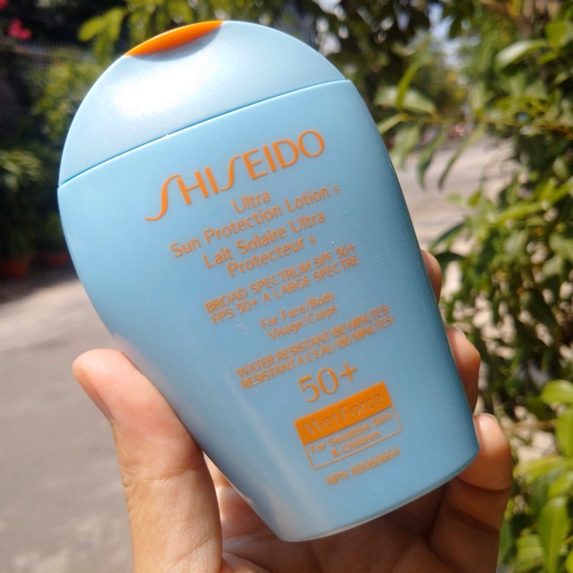 🌸 Kem chống nắng Ultimate Sun Protection của Shiseido