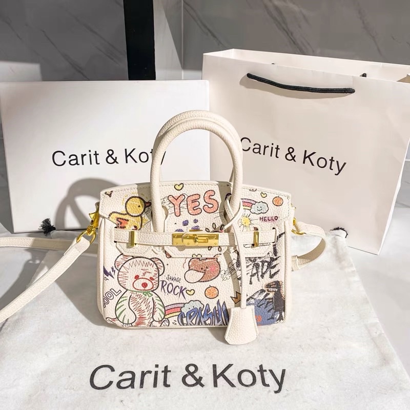 Túi xách Carti&Koty in hoạ tiết siêu dễ thương da đẹp kèm feedback thật