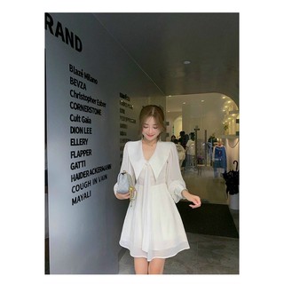 đầm trắng cổ sen
