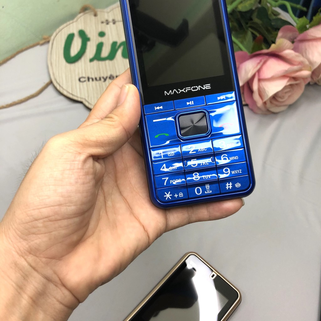 ĐIỆN THOẠI MAXFONE V12 4 SIM KIỂU DÁNG N7000 FULLBOX