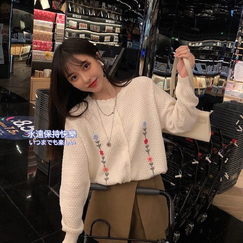 Áo Khoác Cardigan Dệt Kim Thêu Hoa Thời Trang Thu Đông Cho Nữ 2021