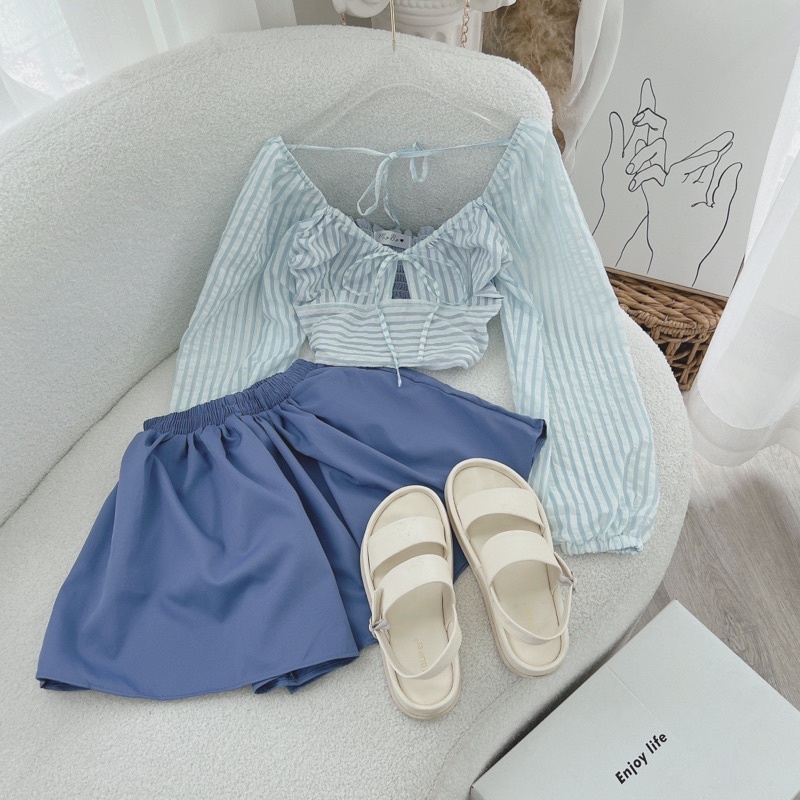 SET ÁO CROPTOP SỌC THẮT NƠ + QUẦN SHORT LƯNG THUN ỐNG RỘNG XANH