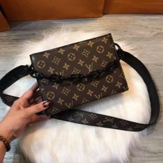 Túi xách hót ❤️FREESHIP❤️ Túi đeo chéo dáng hộp xích nhựa size 22cm, dây da bản to mã 2023