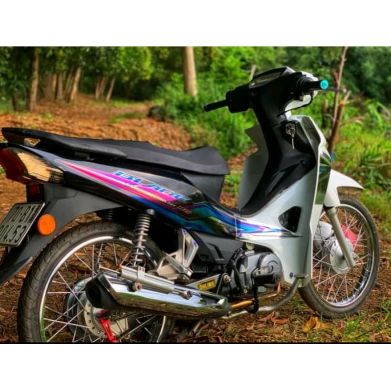 Tem rời dán xe BLADE den bạc cao cấp