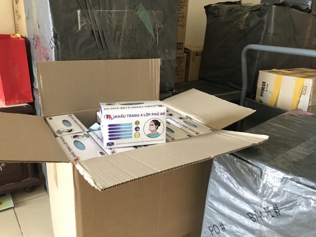 Sẵn hàng_Khẩu trang 4 lớp dày dặn | BigBuy360 - bigbuy360.vn