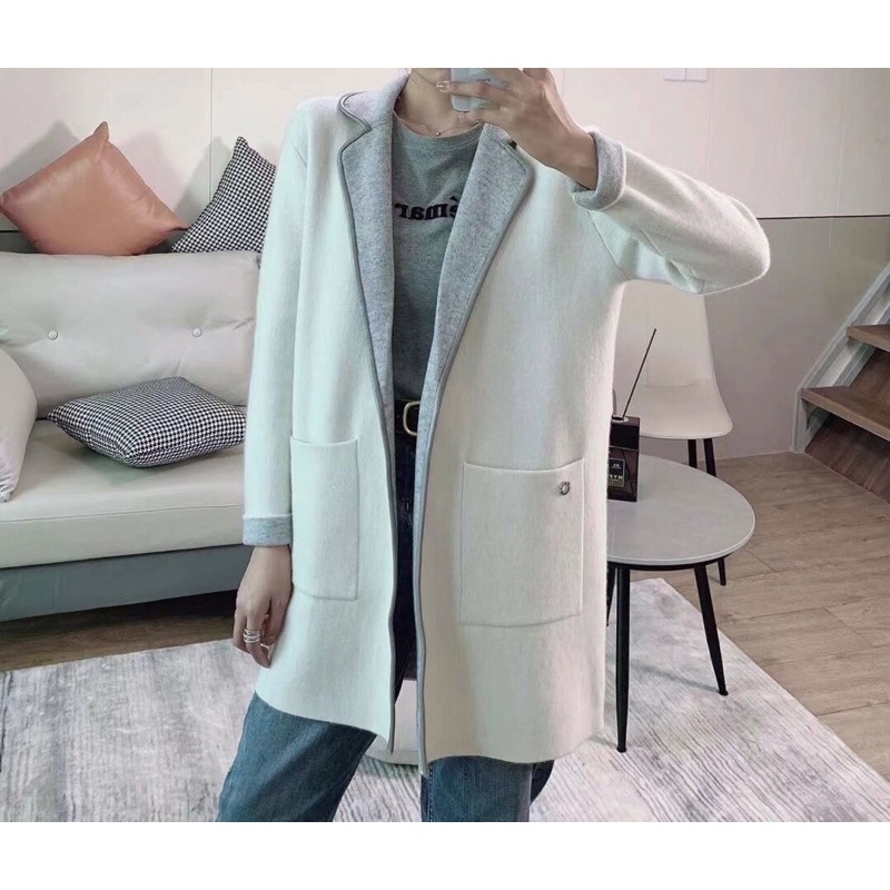 Áo dáng vừa thắt lưng ngược mặc được hai kiểu siêu tiện lợi. | BigBuy360 - bigbuy360.vn