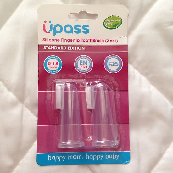 BÀN CHẢI ĐÁNH RĂNG XỎ NGÓN SILICON UPASS