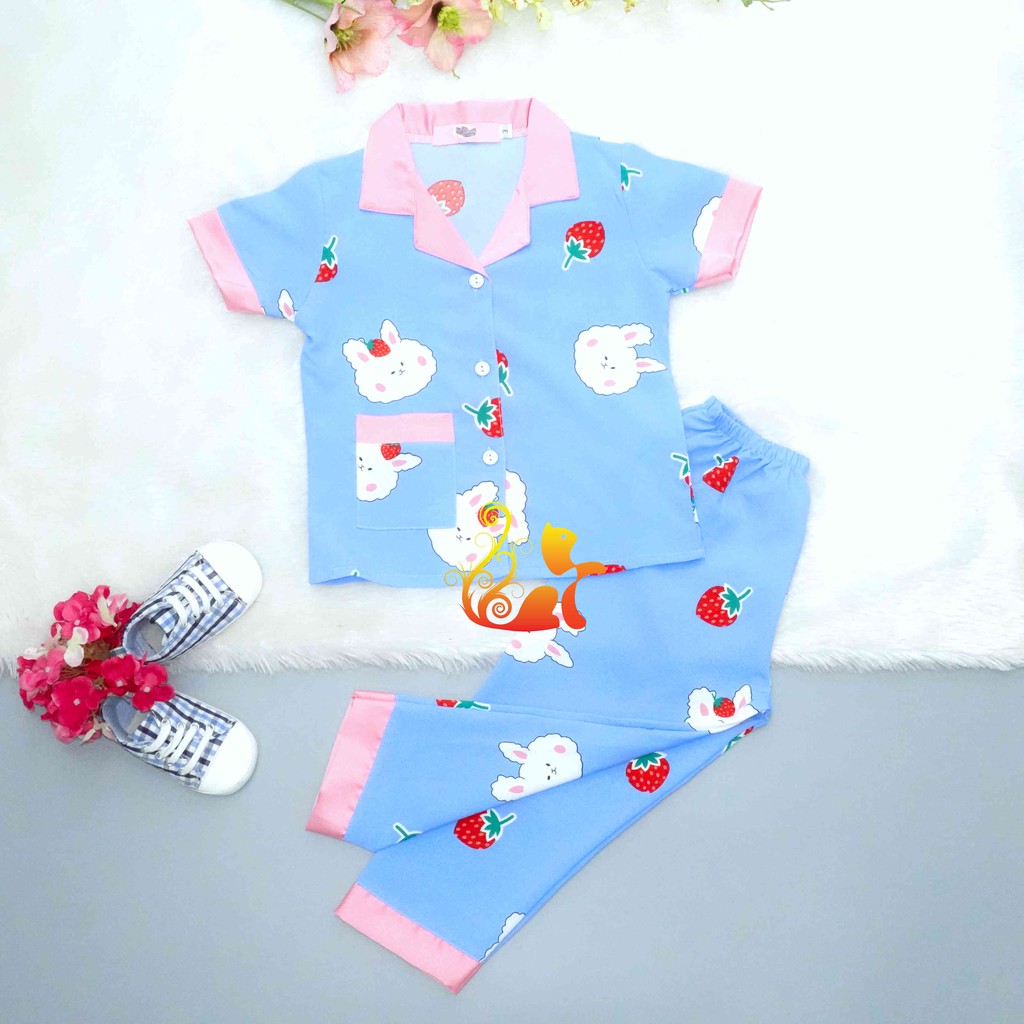 Đồ Bộ Pijama Satin Lụa Hàn &quot;Thỏ dâu đỏ&quot; Phối Cổ Trơn Quần Dài Cho Bé - Từ 12kg - 42kg.