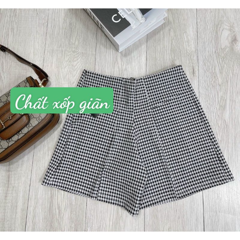 Quần đùi kẻ chất xốp cực năng động cho các nàng đáng yêu