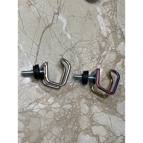 Móc treo đồ cho xe máy